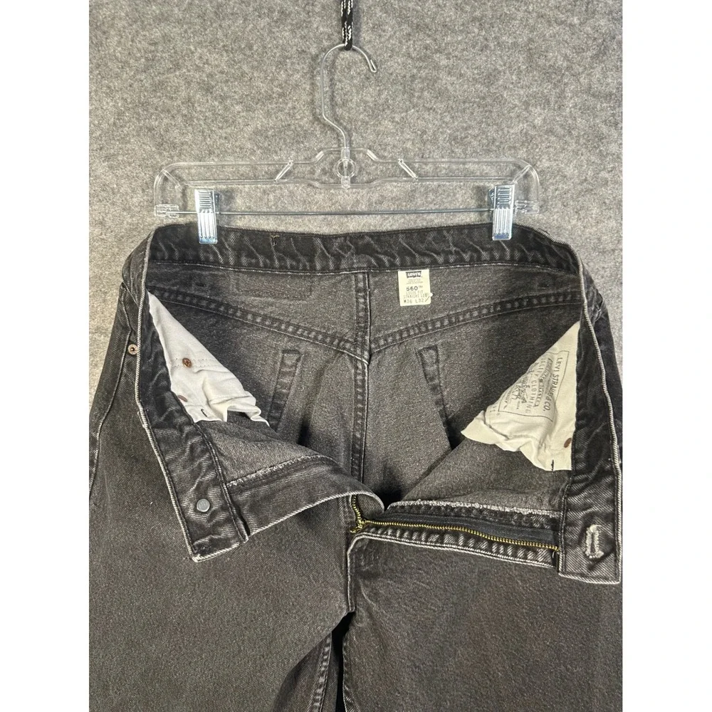 Vintage Levis 560 Men 36/32 Faded Black Loose Fit Straight Leg Jeans Made in USA
